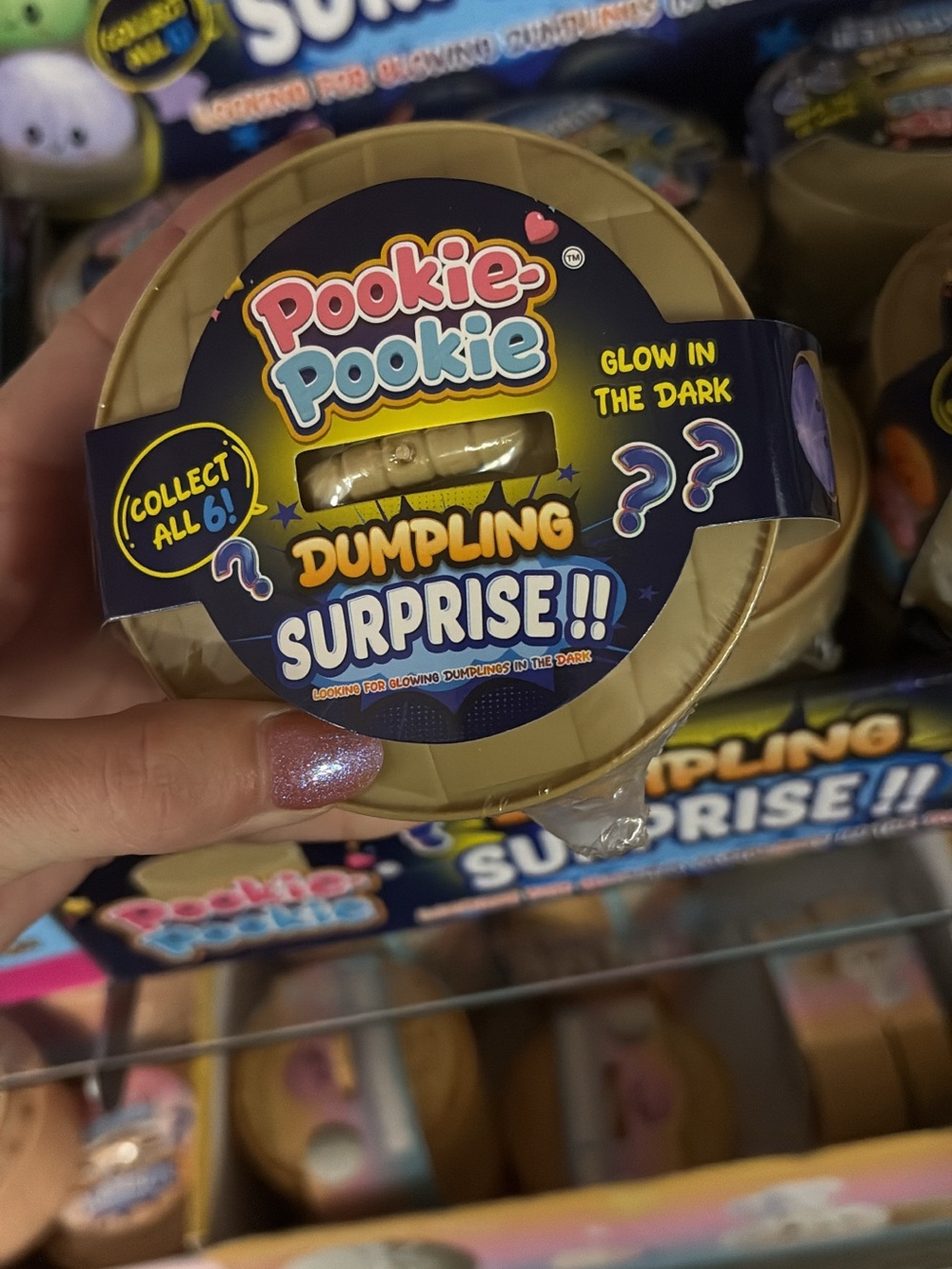Pookie-Pookie Dumpling Surprise!! Glow-In-The-Dark Toy - Gold
